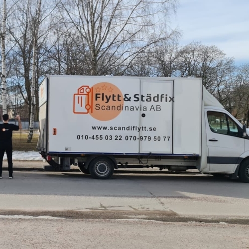 Flyttbil
